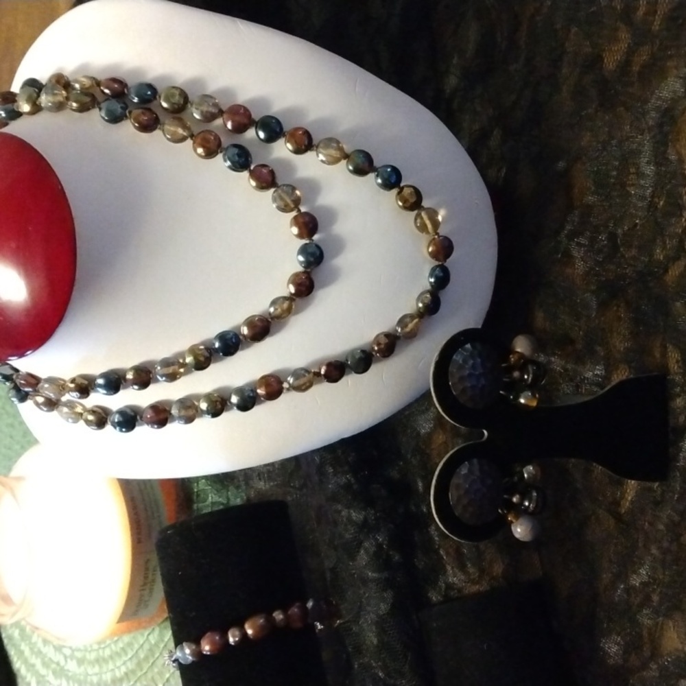Matching 3 piece necklace, earrings and pearl bracelet